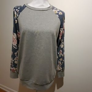 Crescent grey shoulder floral sleeve sweatshirt